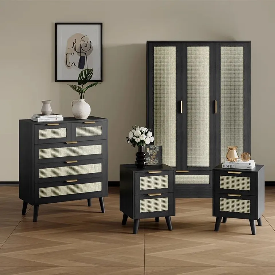 BOXED ZADIE 4 PIECE BEDROOM SET - BLACK (6 BOXES)