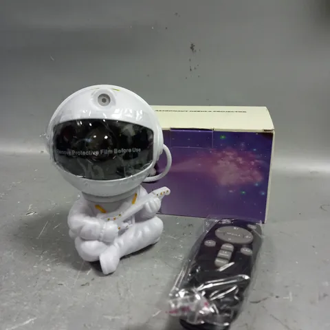 BOXED ASTRONAUT NEBULA PROJECTOR