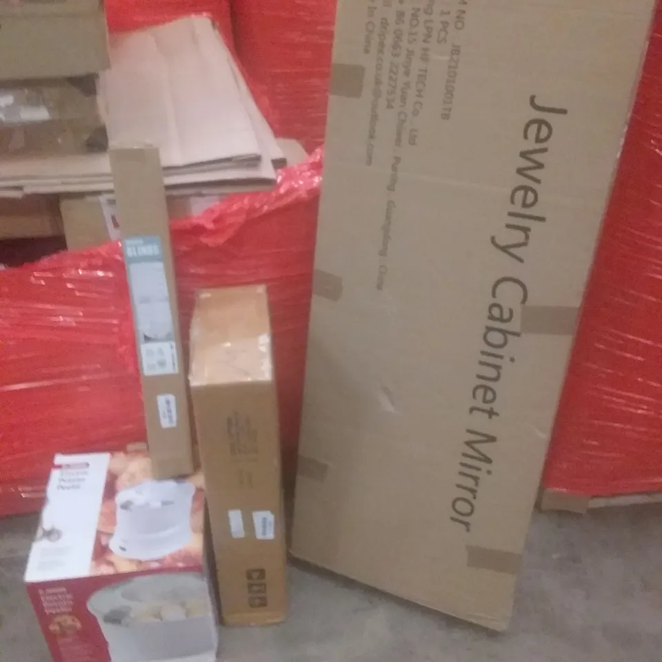 PALLET OF ASSORTED ITEMS INCLUDING JEWELLERY CABINET, PORTABLE WARDROBE, ELECTRIC POTATO PEELER, WINDOW BLINDS