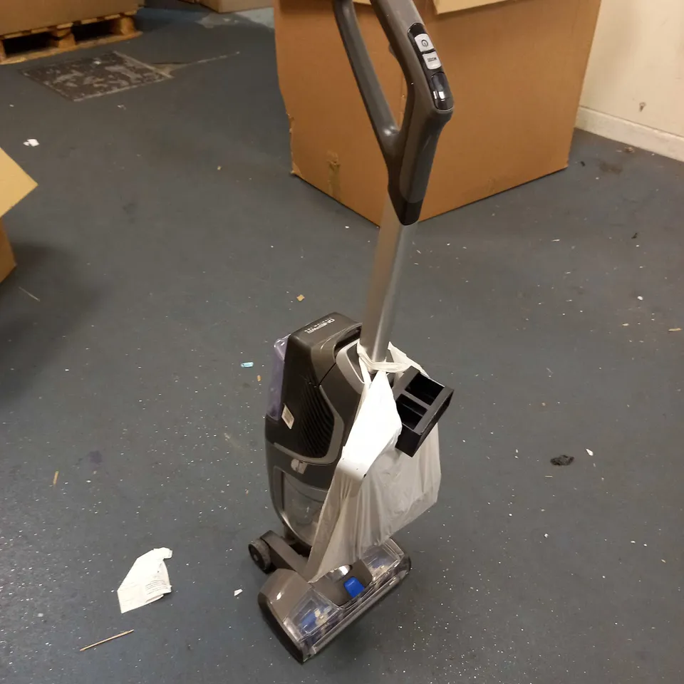 VAX ONEPWR VACUUM CLEANER