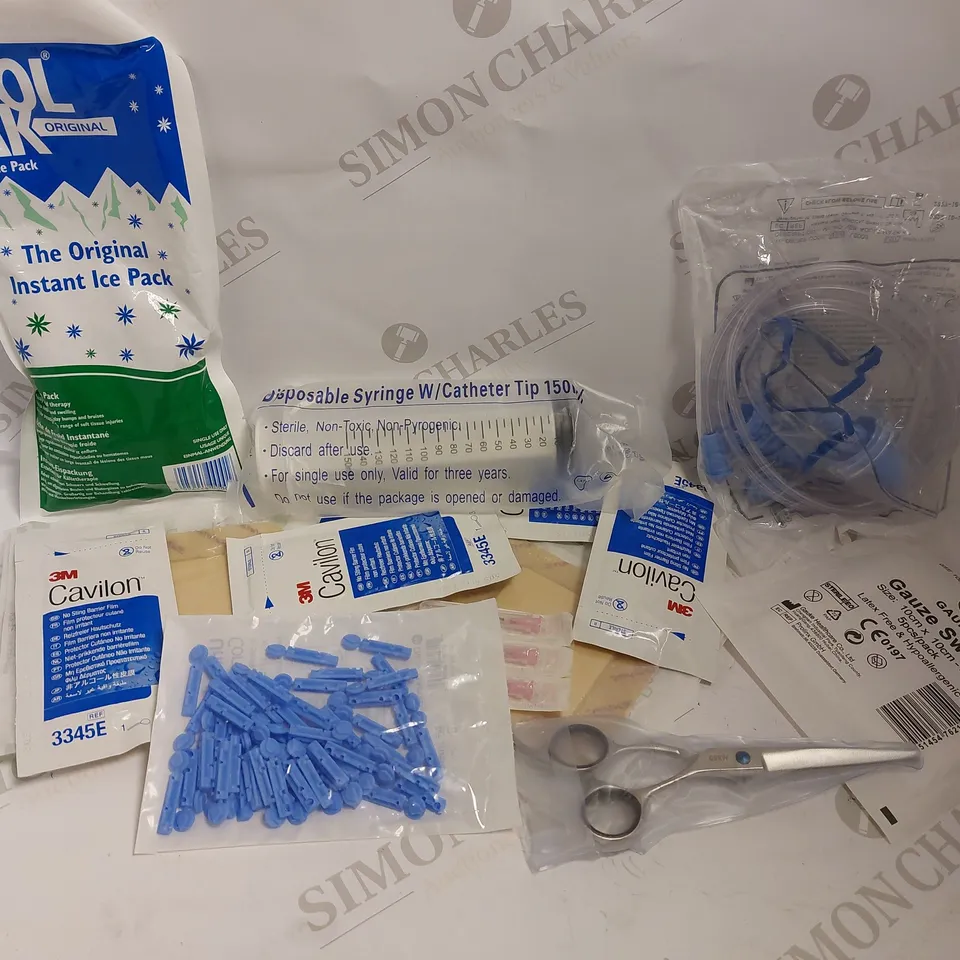 BOX OF APPROX 30 MEDICAL ITEMS TO INCLUDE NEBULISER MASKS, GAUZE STRIPS AND ASSORTED PLASTERS