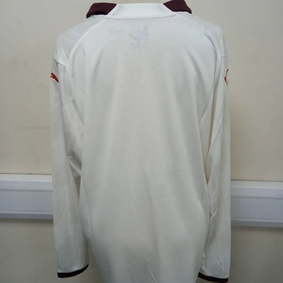 MANCHESTER CITY FC LONG SLEEVED AWAY SHIRT SIZE XL
