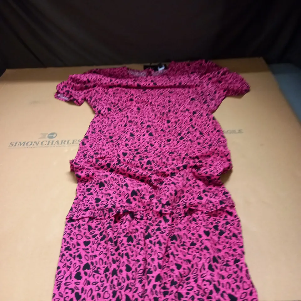 PINK HEART PRINT CRINKLE DRESS SIZE 28