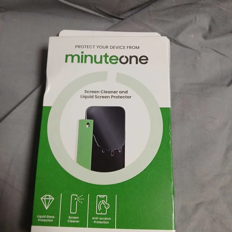 BOX OF ASSORTED PHONE ACCESSORIES INCLUDING WIRELESS TAG TRACKER (APPLE FIND MY COMPATIBLE) + CRYSTALARMOR & MINUTEONE SMARTPHONE PROTECTION BUNDLE