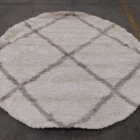 BAGGED HOME AFFAIRE KALMAROVA RUG - 200cm D
