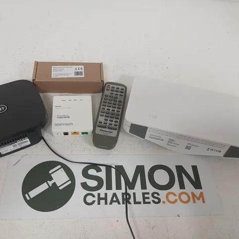 ASSORTED HOUSEHOLD PRODUCTS TO INCLUDE; BT BUSINESS COMPLETE WI‑FI PLUS HUB, NOKIA ONT & OPENREACH SH2 KIT WITH SPLITTER CABLE – HOME NETWORKING & CONNECTIVITY