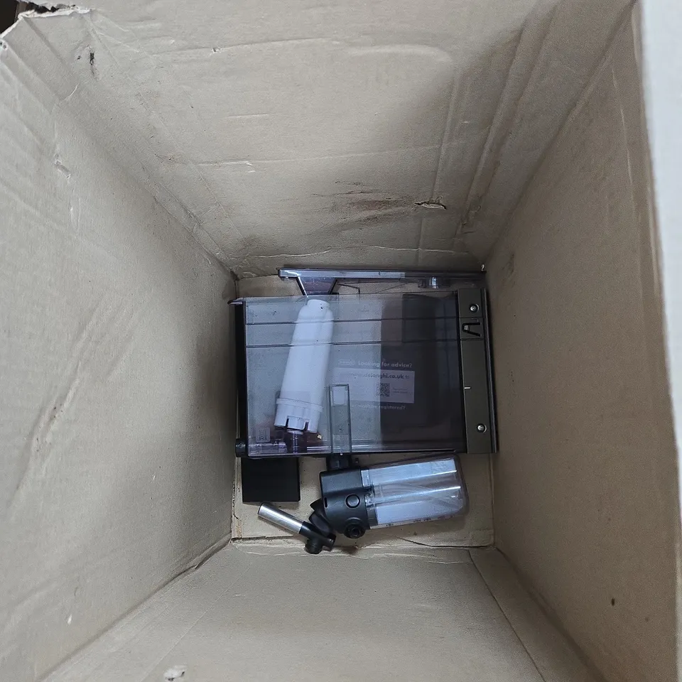 DELONGHI MAGNIFICA EVO COFFEE MACHINE BOXED