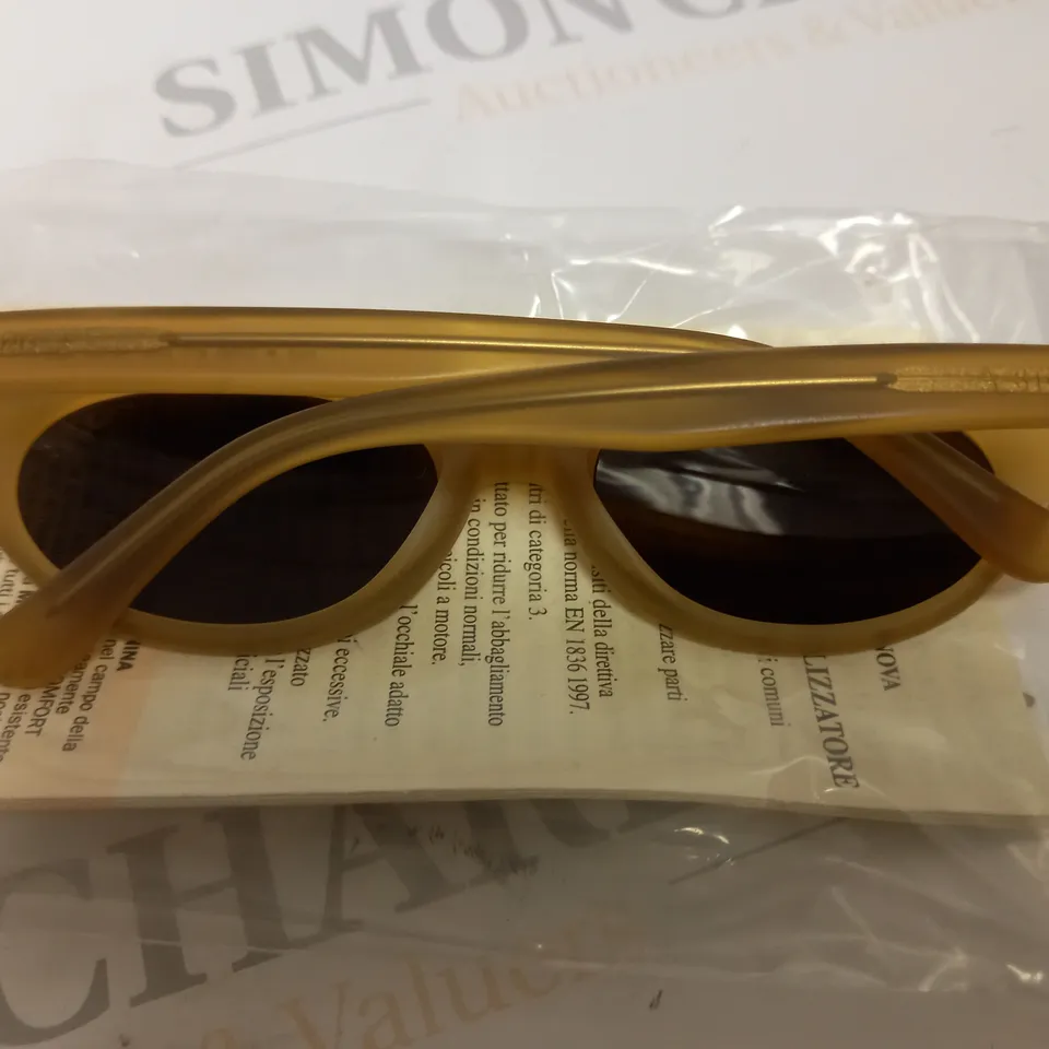 APPROXIMATELY 17 DIERRE STING SUNGLASSES - BOXED