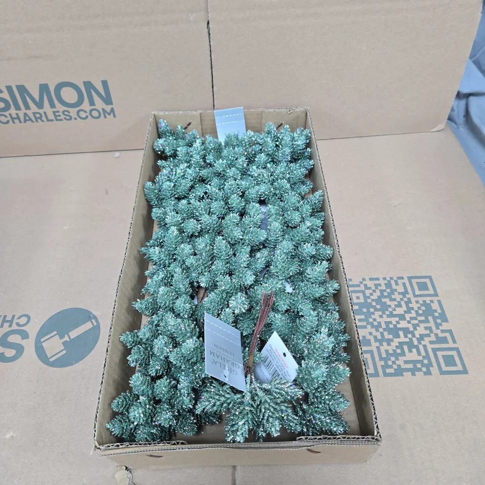 BOX OF APPROXIMATELY 22 X GISELA GRAHAM FROSTED FESTIVE DECORATIONS