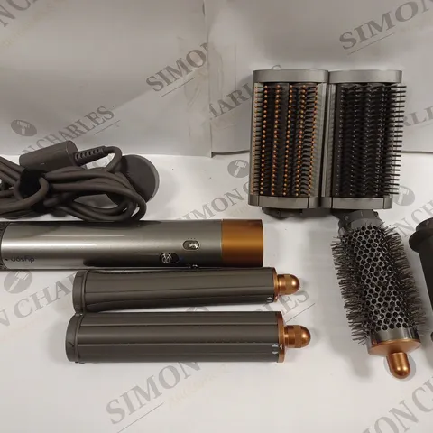 DYSON WIRED HEATED AIR BRUSH