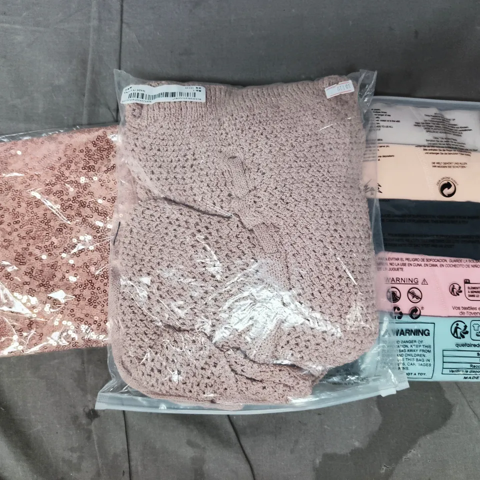 APPROXIMATELY 20 ASSORTED CLOTHING AND FASHION PRODUCTS IN VARIOUS STYLES AND SIZES - COLLECTION ONLY