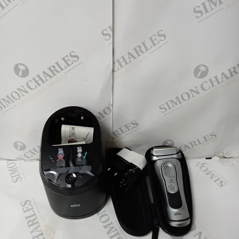 BOXED BRAUN SERIES 9 SHAVER 