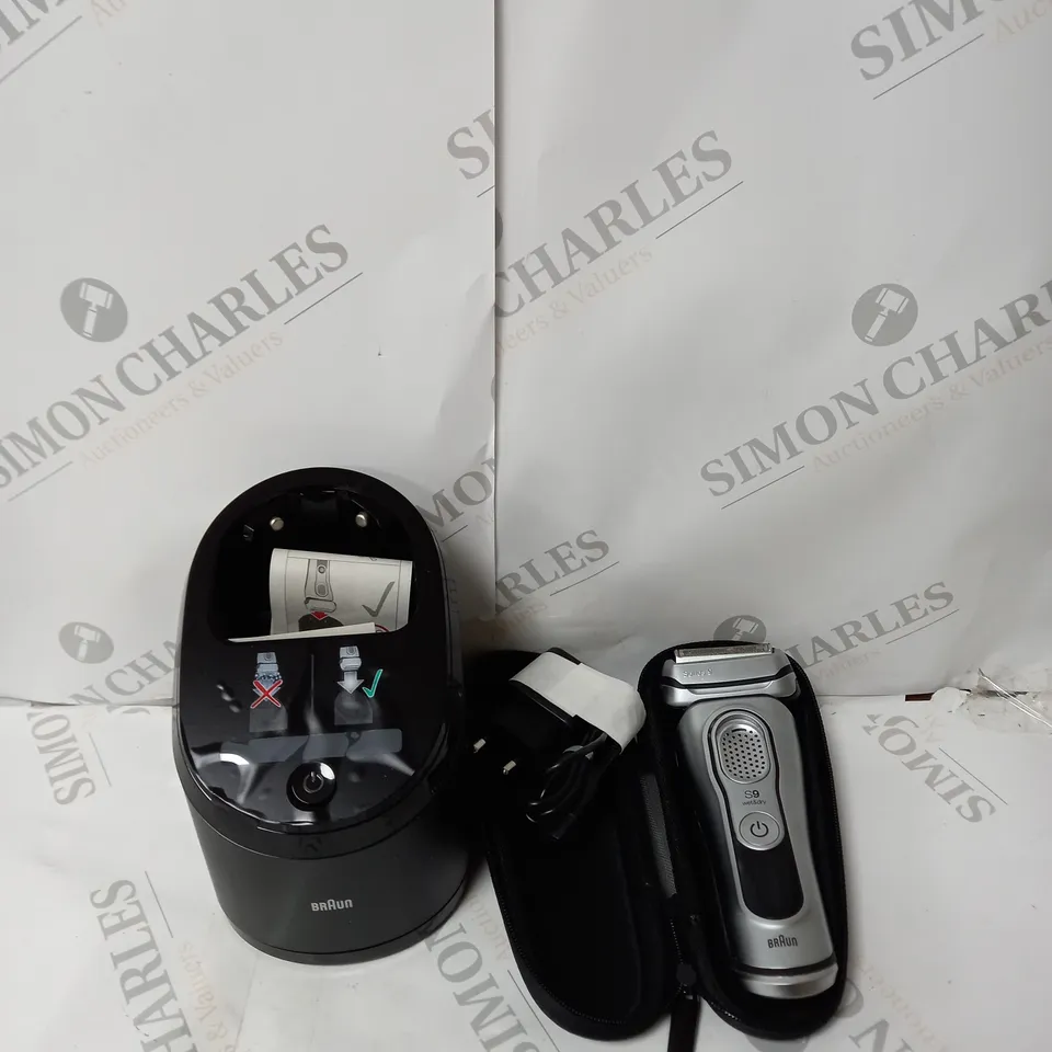 BOXED BRAUN SERIES 9 SHAVER 