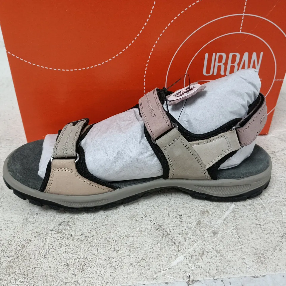 BOXED PAIR OF URBAN JACKS MANDY SANDALS IN PINK/BLACK - 38