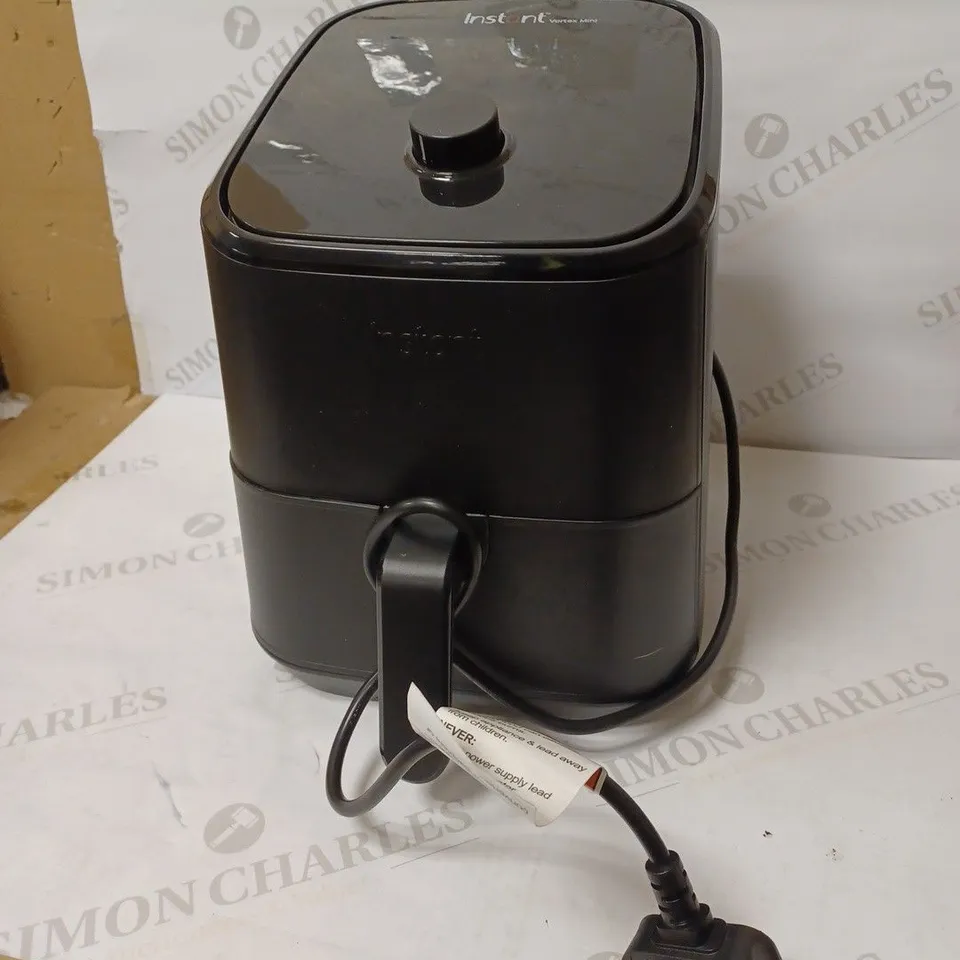 INSTANT POT BRANDS VORTEX MINI AIR FRYER - 2L - BLACK