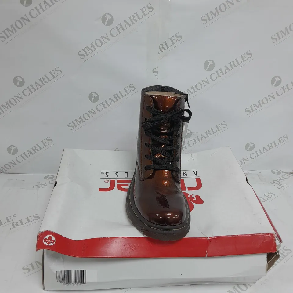 PAIR OF RIEKER LACE ANKLE BOOTS IN BRONZE - 4
