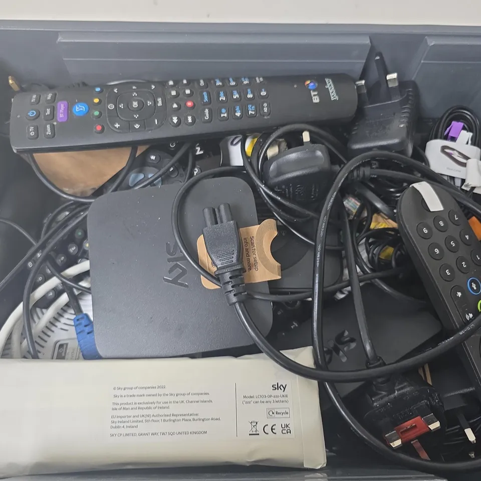 APPROXIMATELY 12 ASSORTED HOUSEHOLD ITEMS TO INCLUDE TV REMOTES, PLUSNET ROUTER, POWER CABLES, ETC