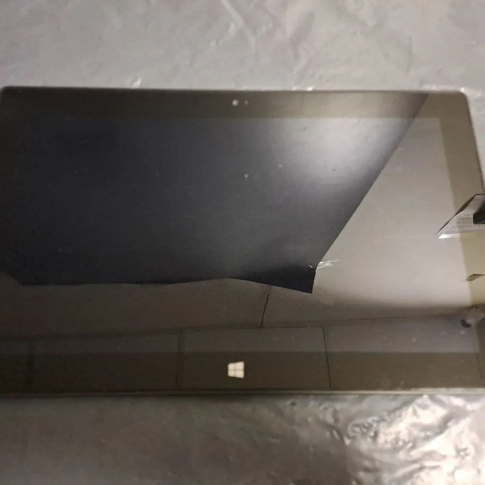 MICROSOFT SURFACE RT 1516 