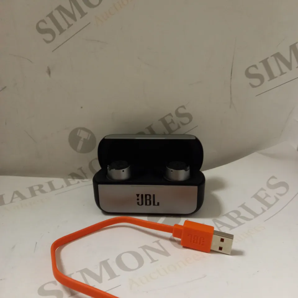 JBL REFLECT FLOW - TRULY WIRELESS IN-EAR SPORT HEADPHONES IN BLACK