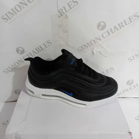 BOXED PAIR OF NIKE AIRMAX IN BLACK/BLUE SIZE 38