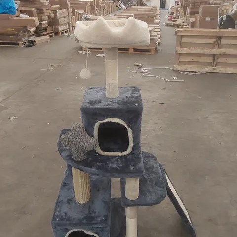 MULTI-LEVEL FLUFFY CAT TREE