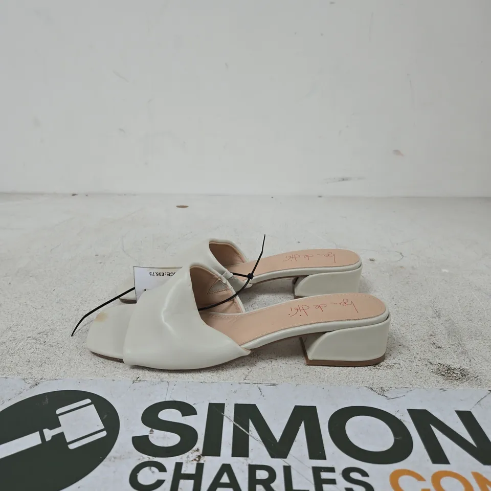 BEN DE LISSI WHITE LEATHER MULES – LOW BLOCK HEEL SIZE 7