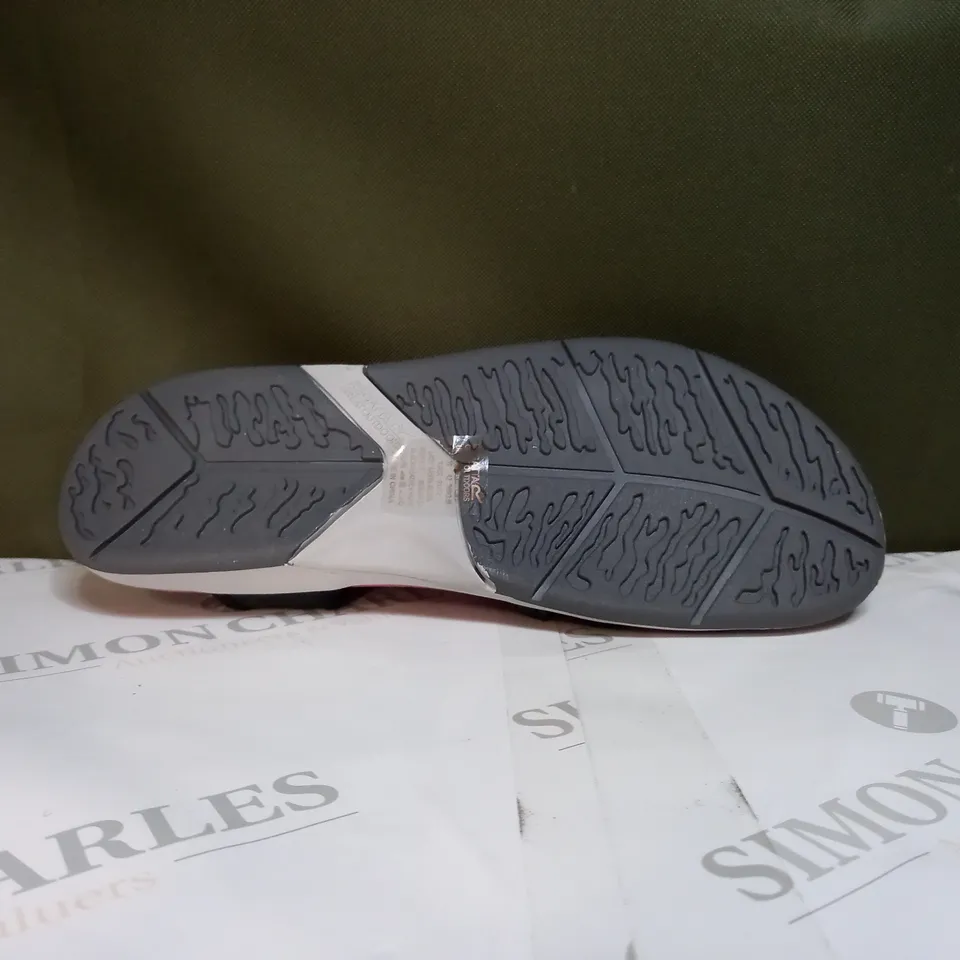 REGATTA LADY ROMA SANDALS SIZE 8