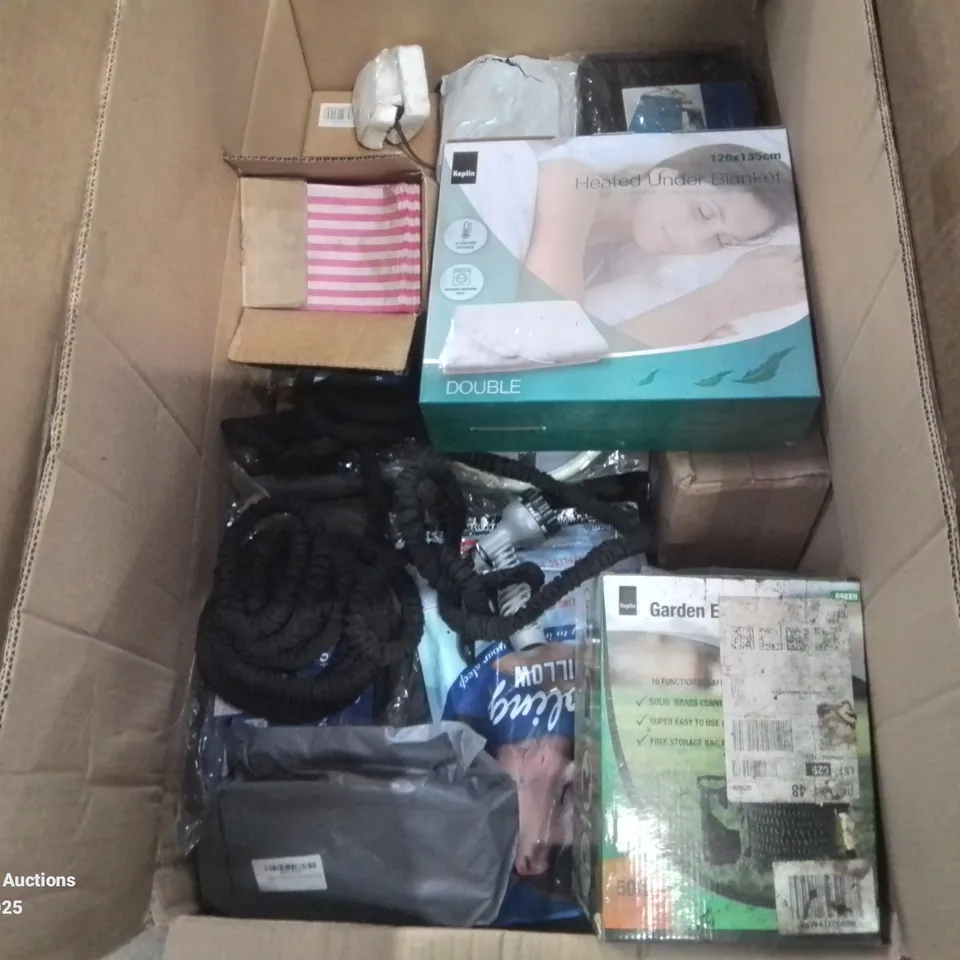 ASSORTED BOXED ITEMS TO INCLUDE HEATED BLANKET, GARDEN HOSES, BUG ZAPPER ETC 