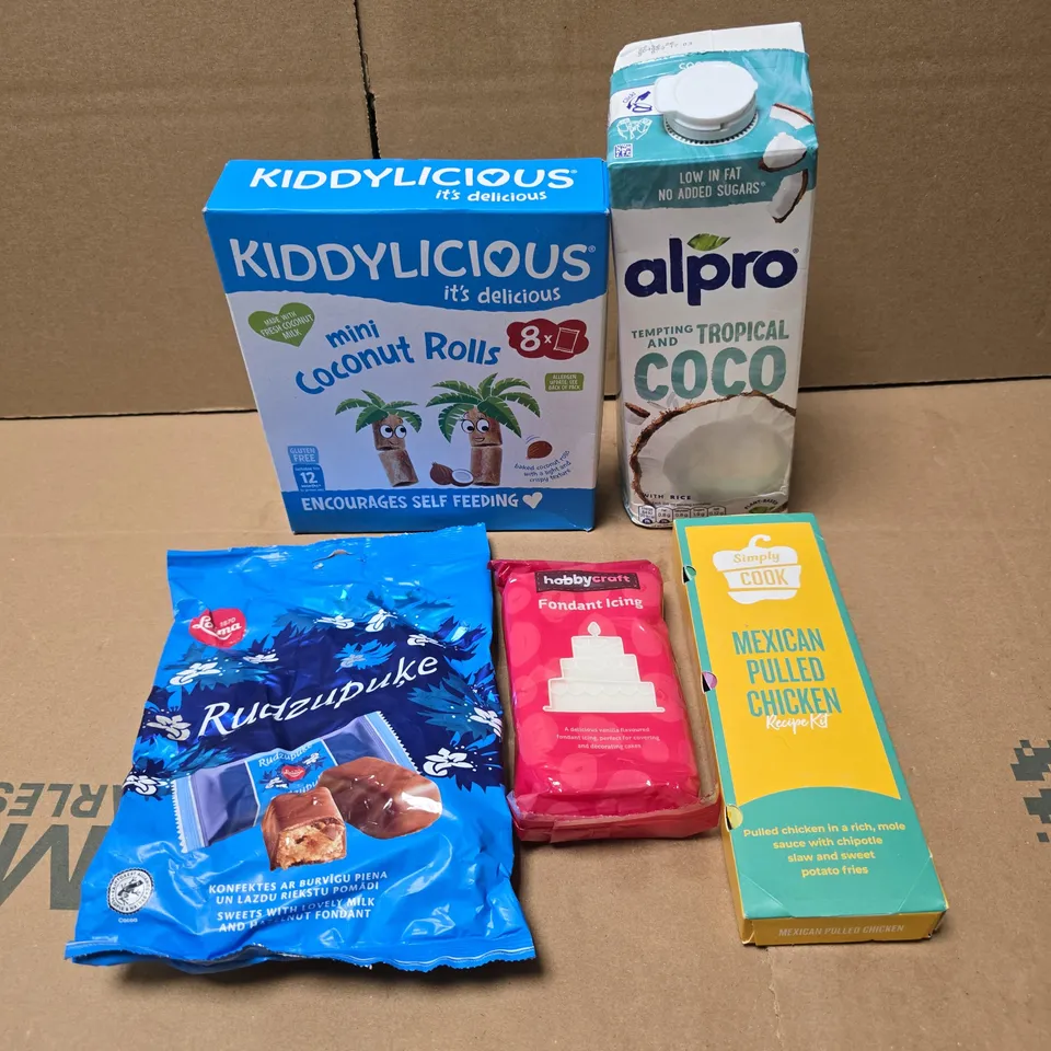 APPROXIMATELY 10 ASSORTED FOOD/DRINK PRODUCTS TO INCLUDE FONDANT ICING, ALPRO DRINK, SIMPLY COOK SEASONING ETC 
