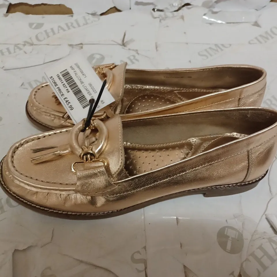 MODA IN PELLE FALCONCIE TASSEL LOAFER SIZE 6