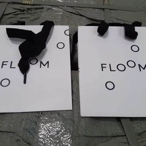 PALLET CONTAINING APPROXIMATELY 3,800 FLOOM GIFT BAGS