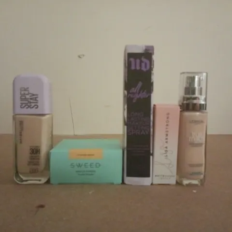 APPROXIMATELY 20 ASSORTED COSMETIC ITEMS TO INCLUDE LISA ARMSTRONG, L'ORΓAL, ETC - COLLECTION ONLY
