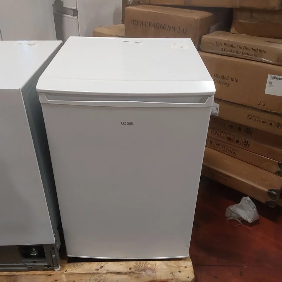LOGIK LUL55W23 UNDERCOUNTER FRIDGE - WHITE