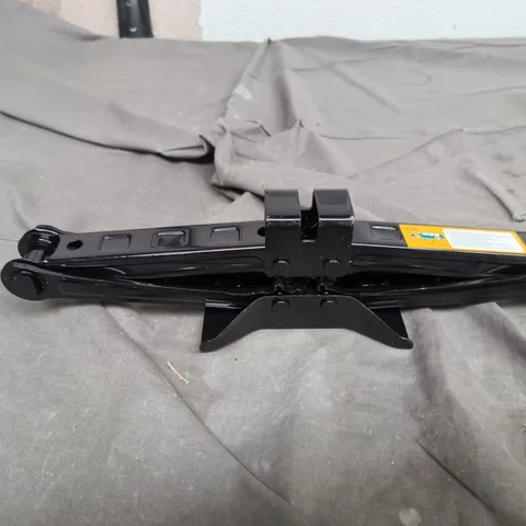 2.5T HYDRAULIC FLOOR JACK