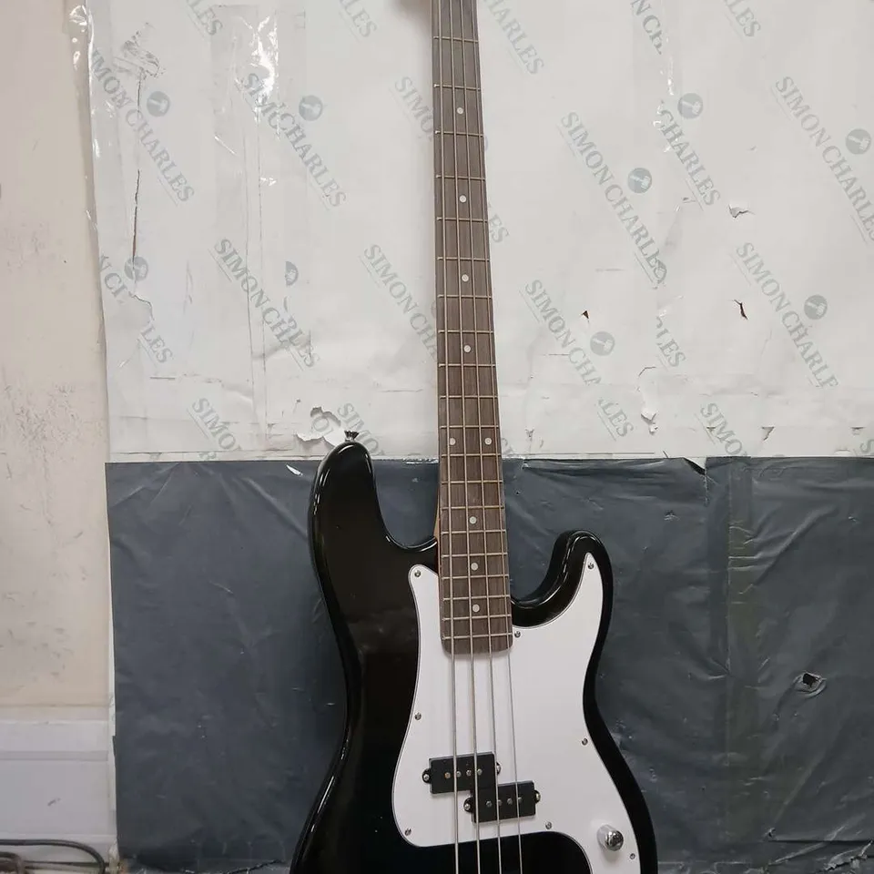 3RD AVENUE FULL SIZE BASS GUITAR - COLLECTION ONLY 