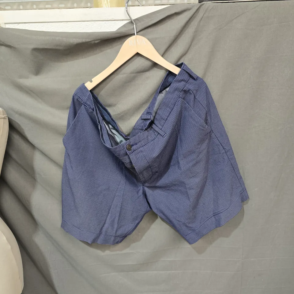 M&S BLUE HARBOUR STRIPED SHORTS, UK 42 (107CM) WAIST – BLUE MIX 