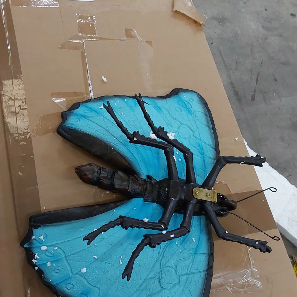 BOXED BUTTERFLY WALL DECORATION