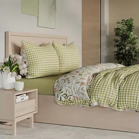 SUPERSOFT BY COZEE HOME REVERSIBLE FLORAL AND GINGHAM 4-PIECE DUVET SET