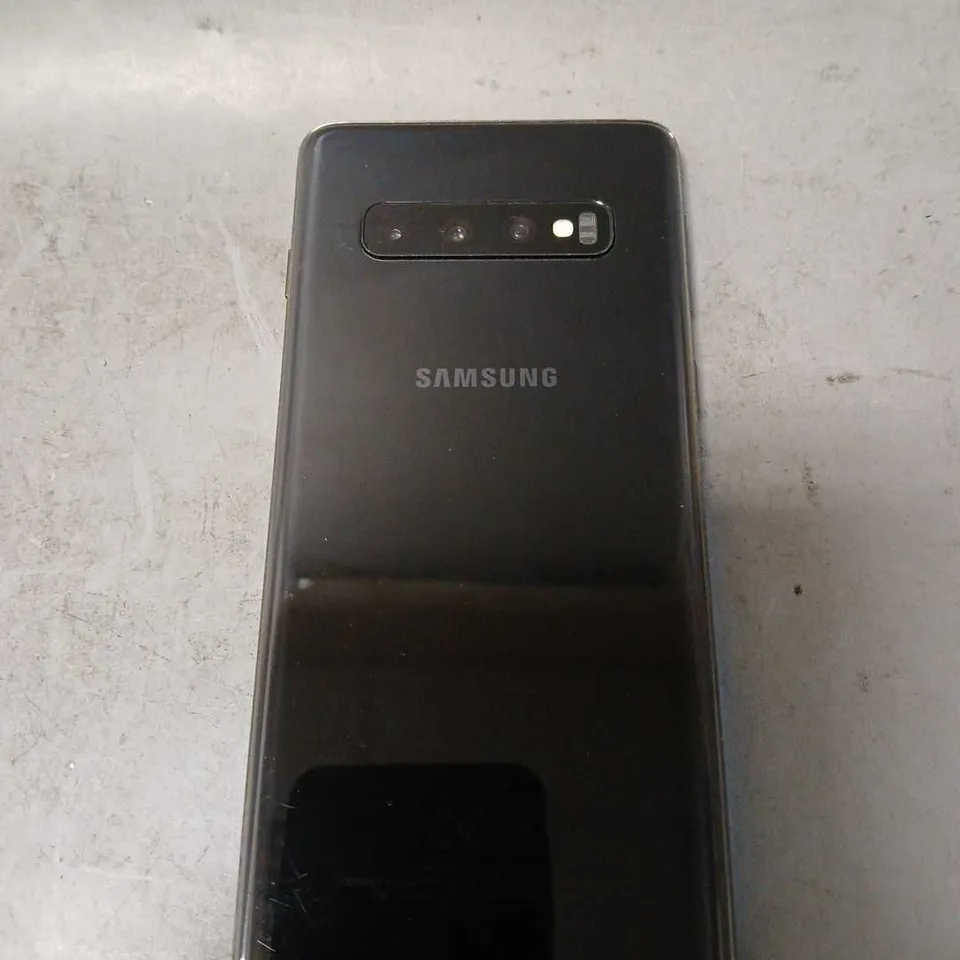 SAMSUNG GALAXY S10 MOBILE PHONE