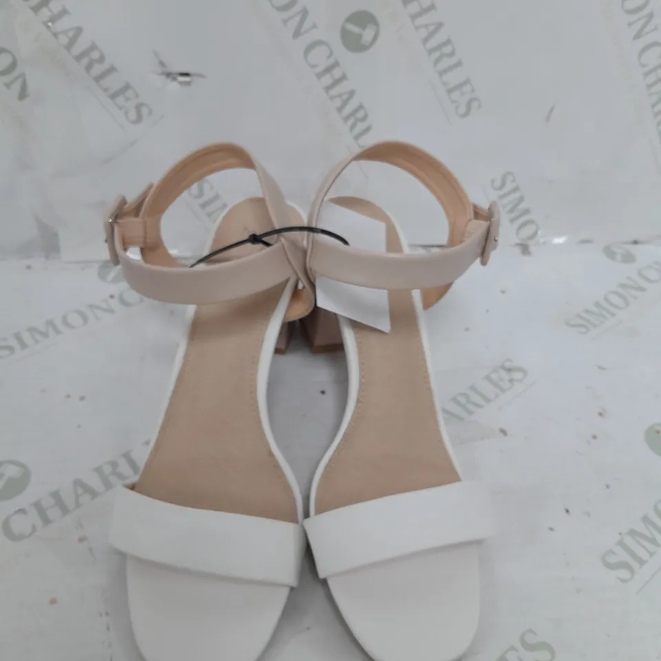 MODA IN PELLE SANDYPEARL BLOCK HEEL SANDAL SIZE 7