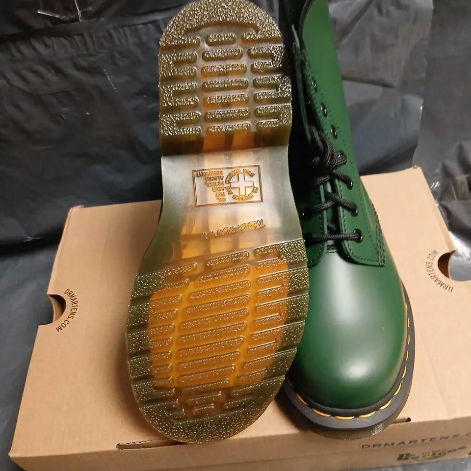 DR. MARTENS 1460 GREEN SMOOTH LEATHER BOOTS, UK4 (EU37)