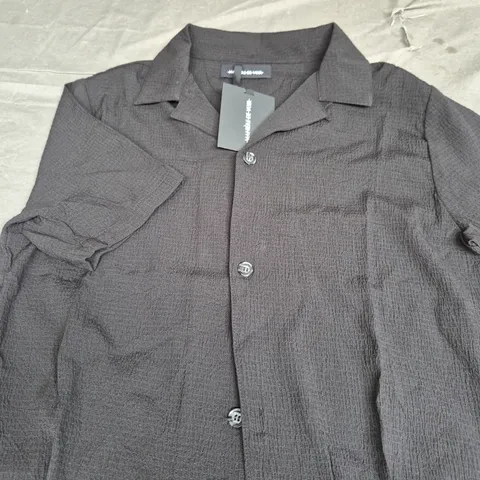 MANIÈRE DE VOIR SHIRT - BLACK - SIZE MEDIUM
