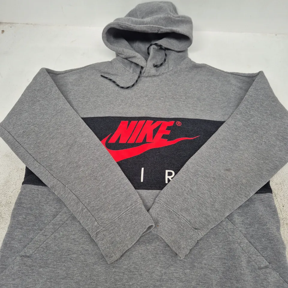 NIKE HOODIE – GREY - SIZE M
