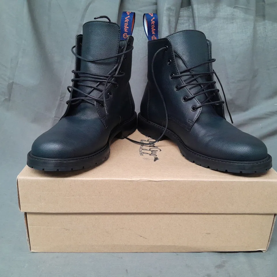 BOXED PAIR OF GOOD GUYS GO VEGAN ANKLE BOOTS IN BLACK SIZE EU 40