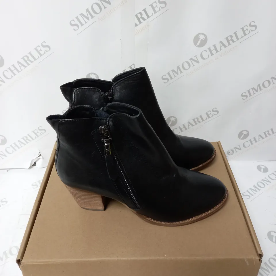 BOXED DUNE PAICE ZIP UP ANKLE BOOT - BLACK - SIZE 6