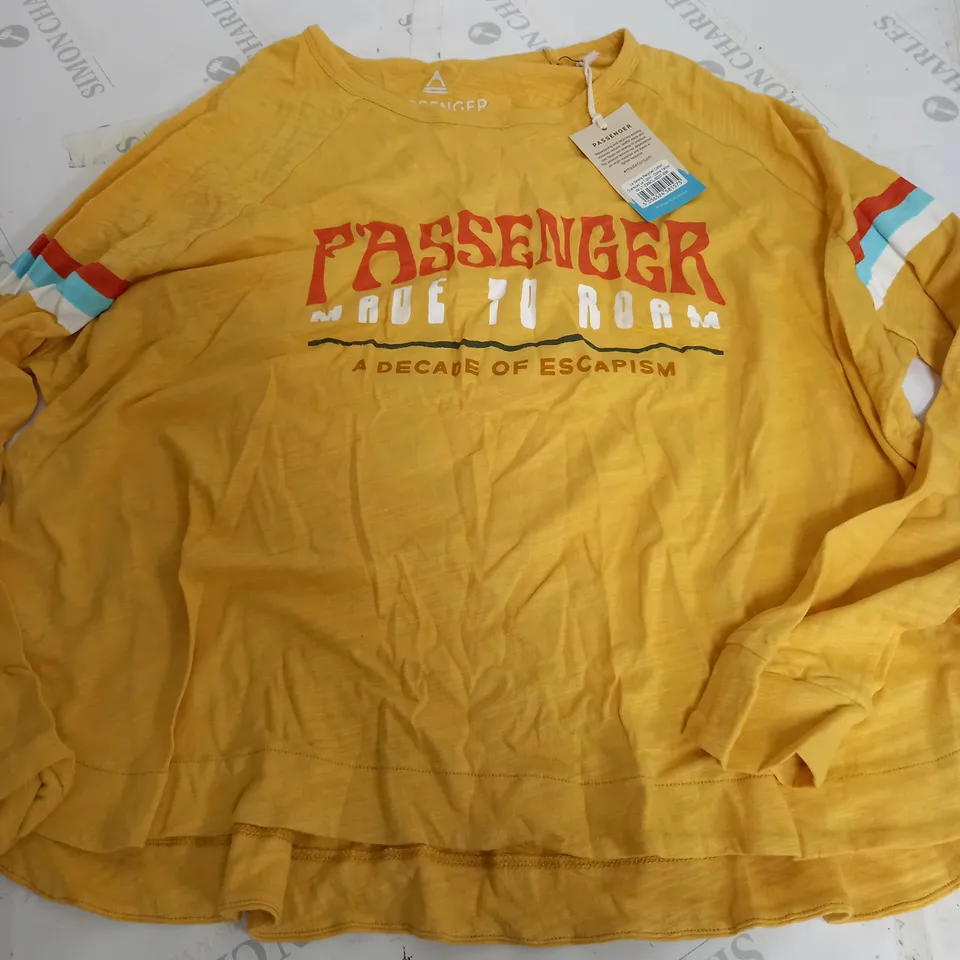 PASSENGER LA SARENA RECYCLED COTTON OVERSIZED T-SHIRT IN ORCHE YELLOW - SMALL