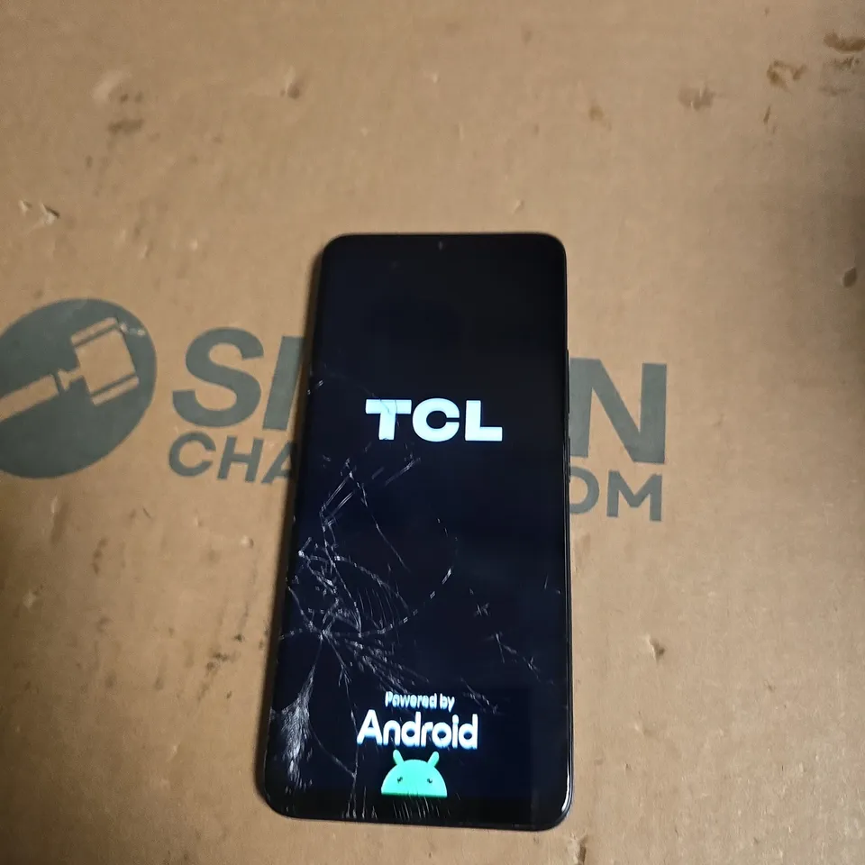 TCL SMARTPHONE – BLACK 