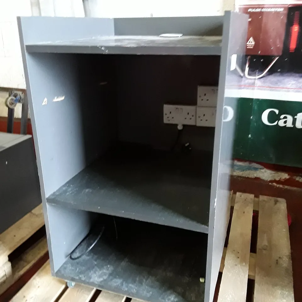 ROLLING CABINET