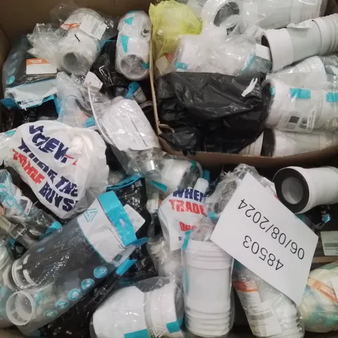 PALLET CONTAINING VARIOUS ELECTRICAL AND PLUMBING SUPPLIES TO INCLUDE: FLEXI WC FITTINGS ETC.