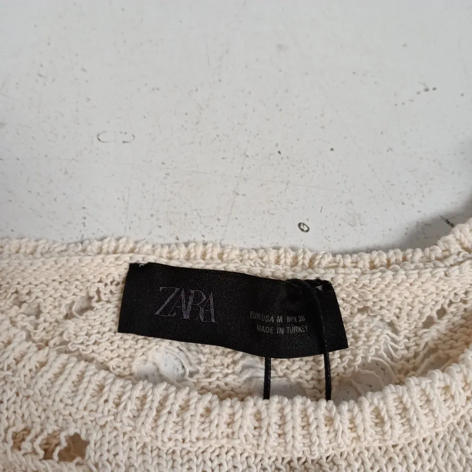 ZARA CREAM CROCHET KNIT SLEEVELESS TOP – SIZE M (EU/USA M), MADE IN TURKEY